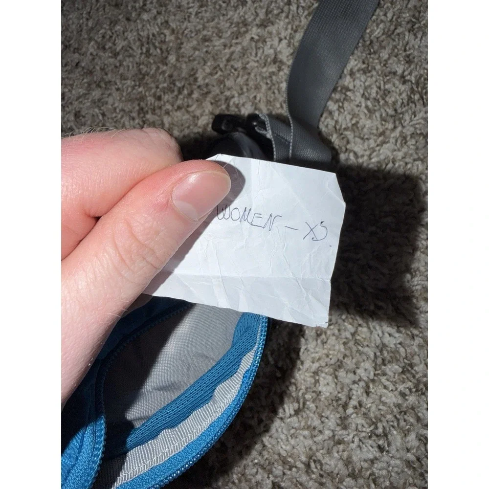 REI Women's XS‎ Hip Belt Backpacking Gray Blue BRAND NEW